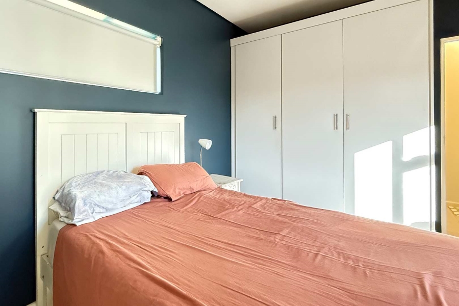 1 Bedroom Property for Sale in Bloubergrant Western Cape